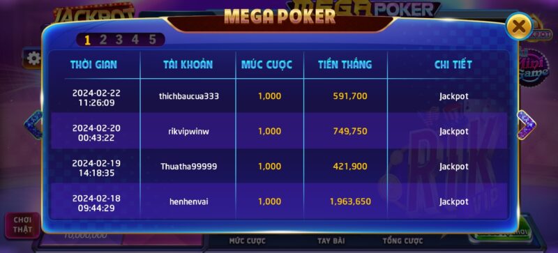 Game thủ trúng thưởng Mega Poker tại Rikvip